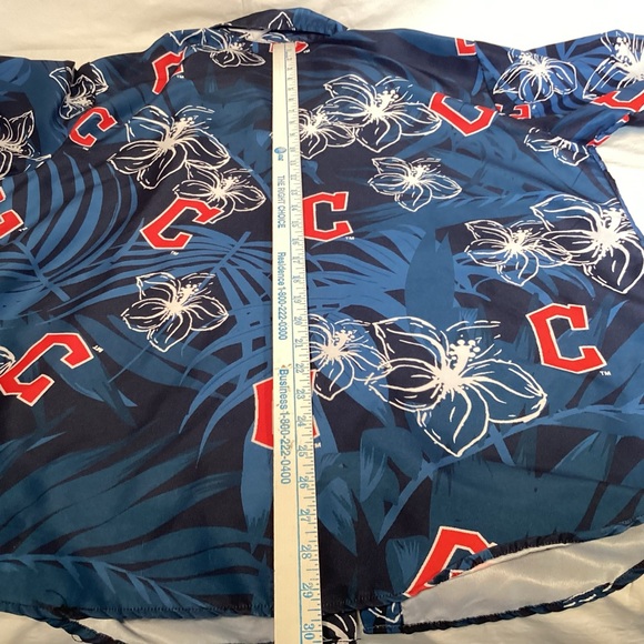 Cleveland Guardians Men's Button-Up Hawaiian Shirt Size XL - Picture 10 of 11
